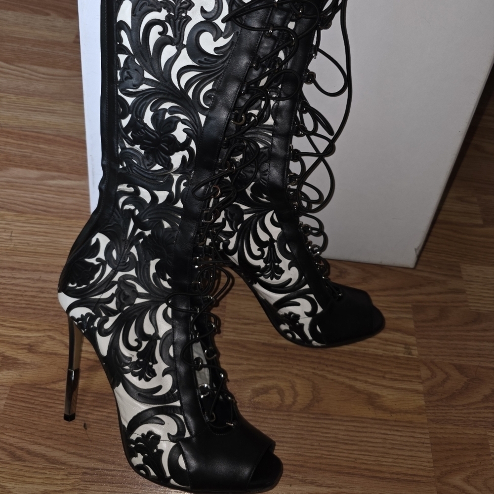 Balmain Lace-Up Laser-Cut Leather Thigh Boots Size 41 - Picture 12 of 16